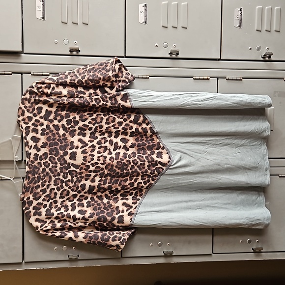 Cute ladies pullover knit cheetah leopard print top - Picture 4 of 5